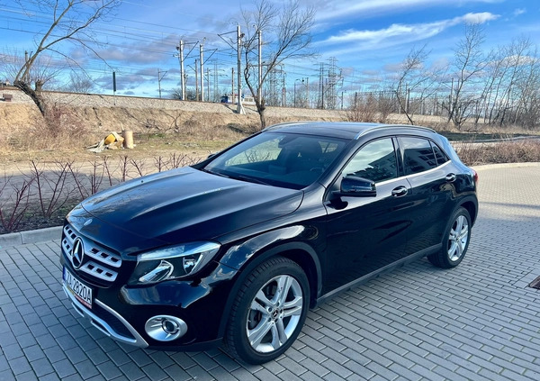 Mercedes-Benz GLA cena 110000 przebieg: 29900, rok produkcji 2019 z Warszawa małe 301